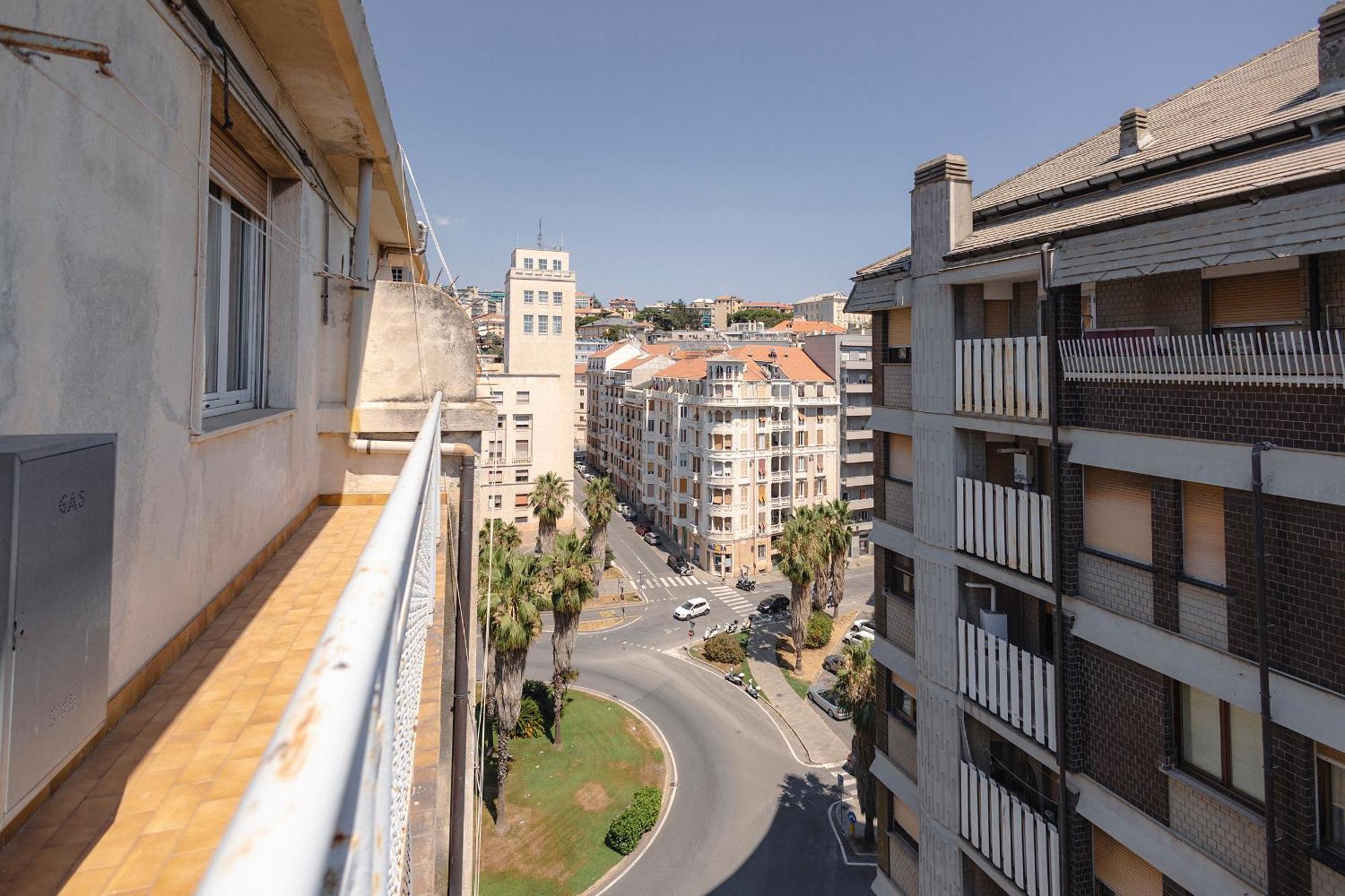 "L'Attico Bianco" City View 10 M A Piedi Dal Mare Savona Buitenkant foto
